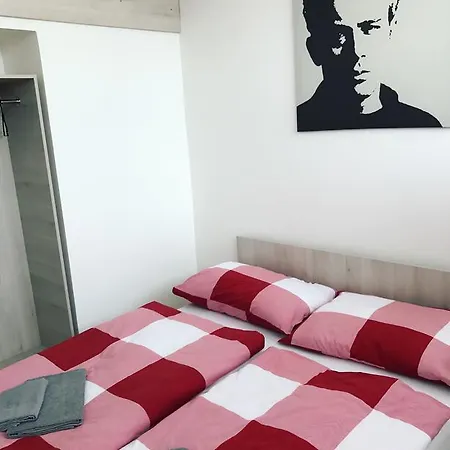 Dmz Gæstehus Ostrava