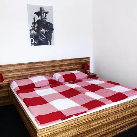 Dmz Gæstehus Ostrava