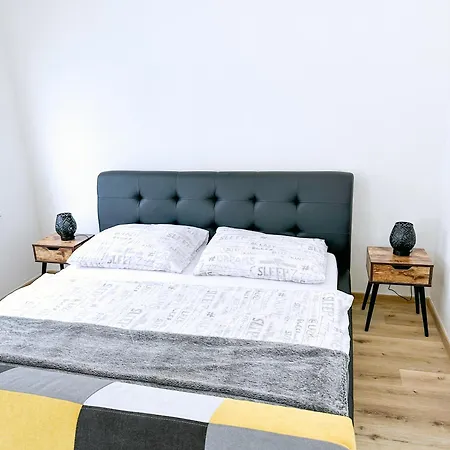 招待所 Dmz膳宿旅馆