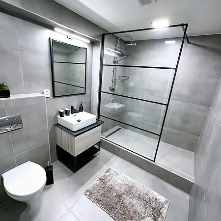 Dmz膳宿旅馆 俄斯特拉发