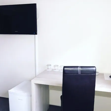 Dmz膳宿旅馆 招待所