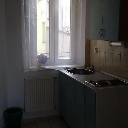 Dmz膳宿旅馆 招待所 4*